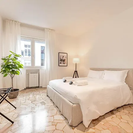 10 Min By Train From Island - Metropolitan Mestre *